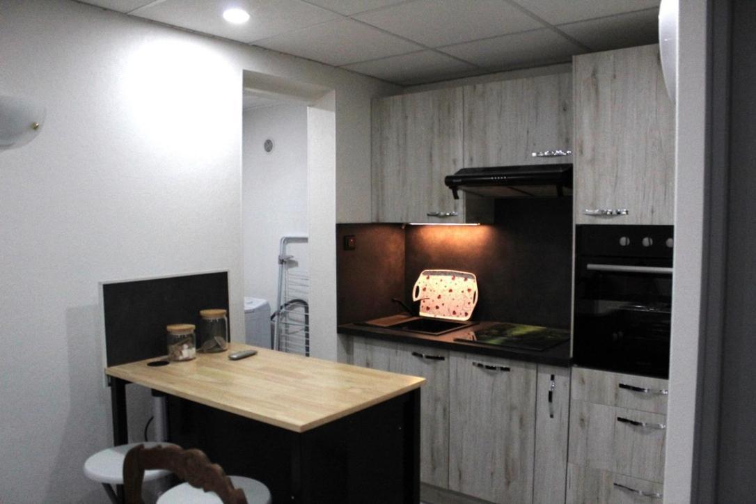 Chez Patrick Et Dominique Apartment Saint-Pierre-en-Faucigny Bagian luar foto